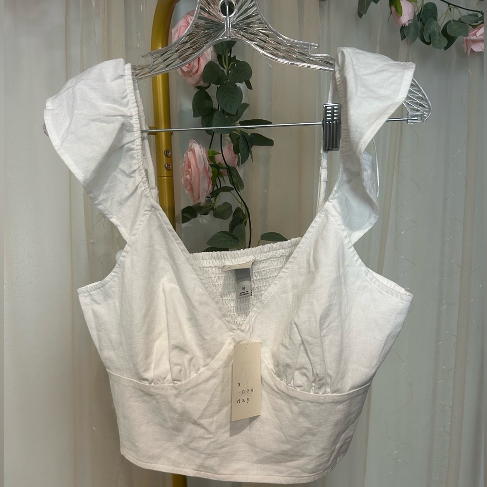 A New Day White Smocked Back Crop Top – Ruffle Sleeves – Size M – NWT